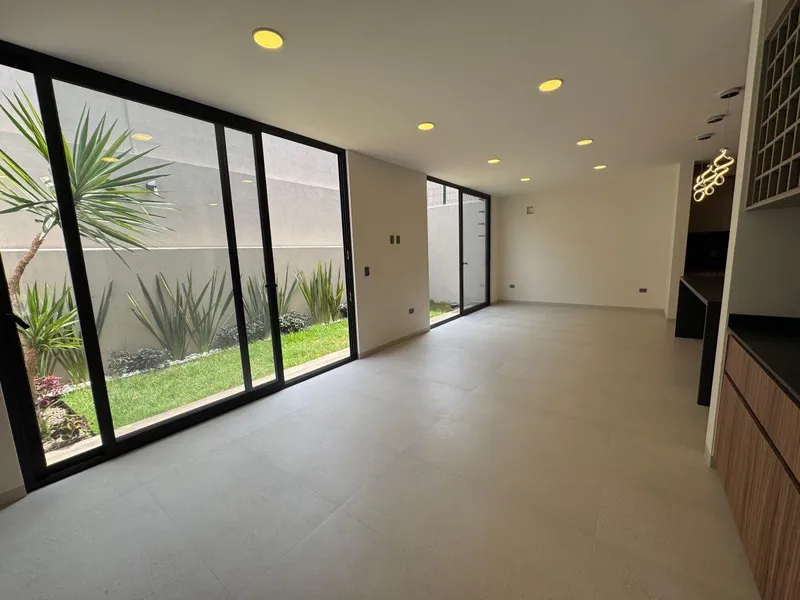Casa en venta en Altozano, Querétaro | En esquina, 4 recámaras y 4 baños, Altozano, Querétaro — foto 5 de 7