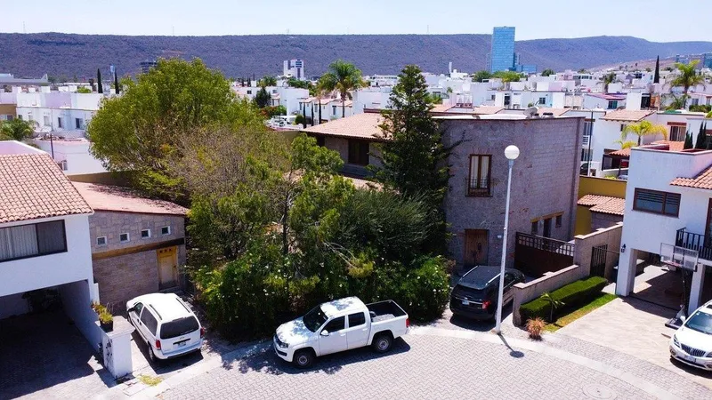 Se Vende Casa en Av Fray Luis de Leon, Centro Sur, Querétaro, Centro Sur, Querétaro — foto 1 de 5