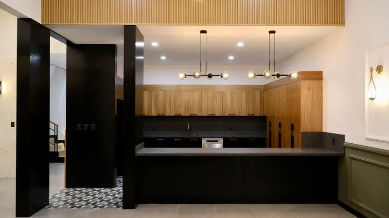 Casa en Venta en Lomas de Juriquilla, Querétaro | Diseño Único, 3 Recámaras y Jardín, Lagos de Juriquilla, Querétaro — foto 4 de 6